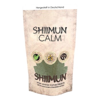 "SHIIMUN CALM" Haustierergänzungspaket mit natürlichem Design, Zutaten-Icons und Text über die Vorteile von Shiitake-Pilzen.