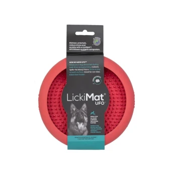 Rote LickiMat UFO für Hunde, entworfen zur Stressreduzierung während des Badens. Verfügt über eine strukturierte Oberfläche und haftet an glatten Oberflächen.
