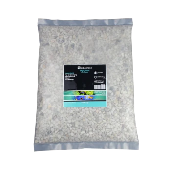 Ein 5 kg Sack Silbermann Bright Gravel, 4-8 mm, mit einem schwarzen Etikett mit Gebrauchsanweisungen für Aquarien, einschließlich pH- und CO2-Details.
