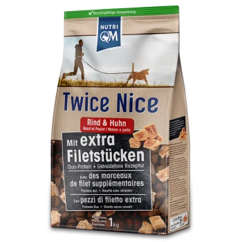 Hundefutterbeutel mit der Aufschrift 'Twice Nice', der Rind- und Hühnerfleisch mit zusätzlichen Filetstücken enthält, 1 kg, und ein Recycling-Symbol zeigt.