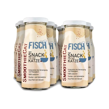 Sechs Glasflaschen mit "SmoothieCat Fisch" Katzensnack, mit einem cremigen Fischgetränk zur Hydration, auf Deutsch mit Nährwertangaben beschriftet.
