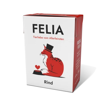 Kartons mit FELIA-Hundefutter, das einen roten Fuchs im Zylinder zeigt, mit einem Herzsymbol und dem Wort 'Rind' deutlich sichtbar.