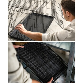 Schwarze Metall-Haustierbox mit herausnehmbarem Kunststofftablett, die verschiedene Winkel zeigt und eine Schiebetür für einfachen Zugang hat.