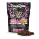 Pawsome! Frische & Trockene Haustierfuttertüte mit Truthahngeschmack, mit einem bunten Blumenmuster und Futterstückchen, die davor verstreut sind.