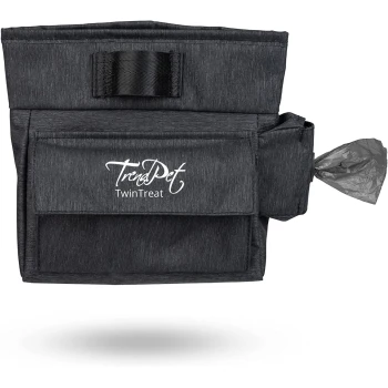 Eine schwarze Hundeleckerlitasche mit dem Logo "TrendPet TwinTreat," mit einer Vordertasche und einem Spender für Müllsäcke.