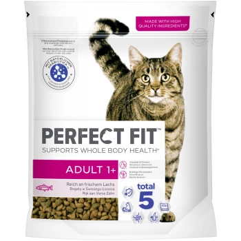 Katzenfutterverpackung mit einer getigerten Katze, beschriftet mit 'PERFECT FIT' und 'UNTERSTÜTZT DIE GESAMTE GESUNDHEIT' sowie 'ERWACHSEN 1+' in Fettdruck.
