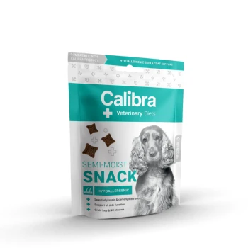 Calibra Veterinary Diets halbfeuchter Snack für Hunde, mit einem Cocker Spaniel auf der Verpackung, als hypoallergen und getreidefrei gekennzeichnet.