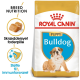 Torba z jedzeniem Royal Canin dla szczeniąt rasy Bulldog z obrazkiem szczeniaka, z tekstem podkreślającym odżywianie rasy i wsparcie odporności.