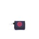 Navyblaue Haustier-Leckerlitasche mit einem rosa Logo, mit einem silbernen Clip zur Befestigung.