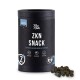 Schwarzer zylindrischer Behälter mit Tales & Tails ZKN Snack Hundeleckerlis mit kleinen dunklen Pellets daneben, mit der Aufschrift natürlich und zuverlässig.