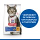 Hill's Science Plan Oral Care kattenvoer zak met een tabby kat, met een blauwe cirkel die zegt 'Vermindert de opbouw van tandplak & tandsteen.'