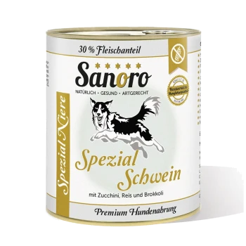 Dosenhundefutter mit der Aufschrift "Sanoro Spezial Schwein" mit einer schwarz-weißen Hundillustration, mit Zutaten Zucchini, Reis und Brokkoli.