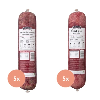 Zwei zylindrische Verpackungen von Hundefutter mit der Aufschrift "Rind mit Pansen" und "Rind pur", jeweils mit Nährwertinformationen.