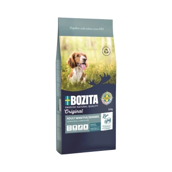 Hundefutterbeutel der Marke Bozita, beschriftet mit 'Original Adult Sensitive Lamb & Rice', 12 kg, mit einem glücklichen Hund auf einer Wiese.