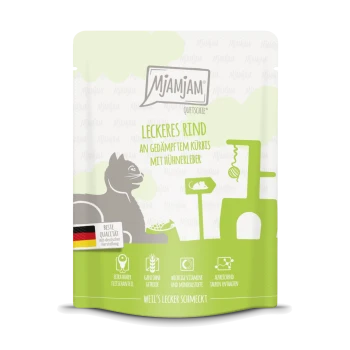 Mjamjam Katzenfutterbeutel mit einer grauen Katzensilhouette, beschriftet mit "Leckeres Rind an Kürbis mit Hühnerleber" und Qualitätsicons.