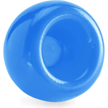 Helles blaues Gummispielzeug für Haustiere in Form eines Balls, mit einem hohlen Zentrum für Leckerlis oder Spiel.
