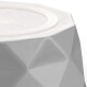 Nahaufnahme einer modernen, geometrischen Futterschüssel für Haustiere in Weiß, mit einer glatten, glänzenden Oberfläche und einem runden Rand.
