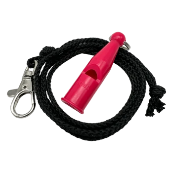 Rote ACME Pfeife mit schwarzem geflochtenem Halsband und silbernem Clip, isoliert auf weißem Hintergrund.