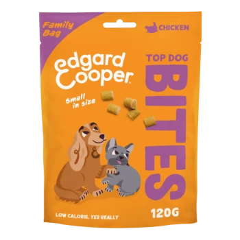 Friandises pour chiens au poulet Edgard Cooper Top Dog Bites dans un grand sac familial orange vif, avec un chien et un chat en dessin animé.