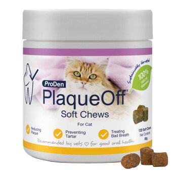 Jar of ProDen PlaqueOff Soft Chews for Cat with cat photo, "100% natural seaweed" badge and three soft chews.