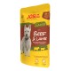 JosiDog Mini Adult Hundefutter mit Rind und Lamm in Sauce, 84 % Fleisch, präbiotisches Inulin, Vitamine E und D3, mit einem weißen Hund auf der Verpackung.