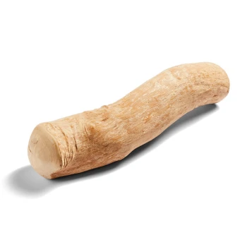 Natürliches Holzspielzeug für Haustiere, mit einer glatten, hellen Oberfläche und abgerundeten Enden, ideal zum Kauen und Spielen.