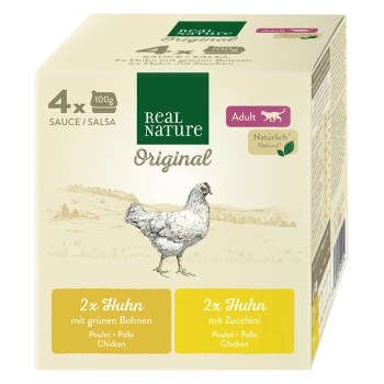 Real Nature Tierfutterverpackung mit einer Hühnerillustration, beschriftet mit "Original," mit Geschmacksrichtungen: Huhn mit grünen Bohnen und Zucchini.