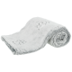Gerollte graue Haustierdecke mit Pfotenabdruckdesigns, weicher Textur, ideal um Haustiere warm und bequem zu halten.
