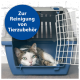 Eine Katze, die in einer blauen Haustiertrage mit einer weißen Metalltür ruht, begleitet von einem runden blauen Etikett mit der Aufschrift "Zur Reinigung von Tierzubehör."