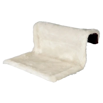 Lit pour animaux de compagnie en peluche blanche avec un dossier incurvé, conçu pour le confort et la détente.