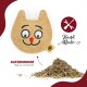 Handgemachtes Katzenspielzeug in Form eines lächelnden Katzenkopfes, mit einem Etikett, das "Katzenminze" sagt, und einem Haufen Katzenminze daneben.