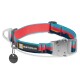Bunter Hundehalsband von Ruffwear mit einem blauen und roten Design, einer Metallschnalle und einem Anhänger mit dem Ruffwear-Logo.