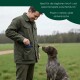 Blaues Stoff-Hundespielzeug zum Ziehen mit schwarzem Schlaufenhenkel vor weißem Hintergrund.