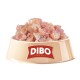 Schüssel mit gewürfeltem rohem Fleisch für Haustiere, beschriftet mit "DIBO" und dem Slogan "Für die Besten das Beste" auf einer cremefarbenen Schüssel.