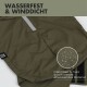 Olivegrüne wasserdichte und winddichte Haustierjacke mit reflektierendem Reißverschluss und 'PAW WOW' Etikett für optimalen Schutz.