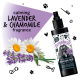 Deodorierende Sprühflasche mit der Aufschrift "Bugalug's" mit Lavendel- und Kamille-Duft, umgeben von Gänseblümchen und Lavendelzweigen.