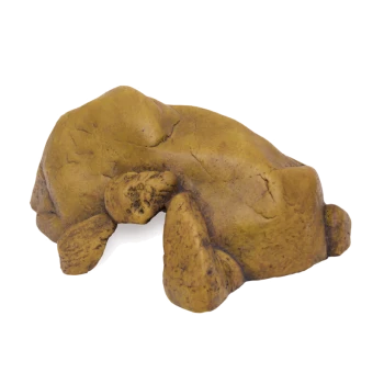 Ein strukturierter, brauner Haustierstein in Form eines schlafenden Hundes, gestaltet als dekoratives Element für Tierliebhaber.