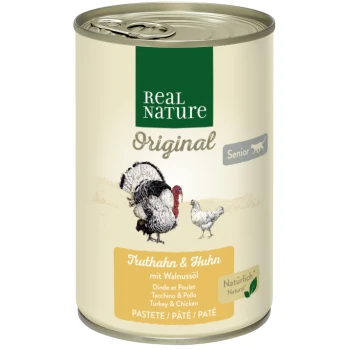 Original Nassfutter Katze, Senior, Truthahn & Huhn mit Walnussöl 6x400 g Konserviertes Haustierfutter mit der Aufschrift "Real Nature Original Senior", das Truthahn und Huhn enthält, mit Illustrationen eines Truthahns und Huhns.