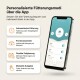 Telefon mit Wi‑Fi-Futterautomaten-App und deutscher Überschrift 'Personalisierte Fütterungsmodi über die App' sowie vier Funktionsfelder.
