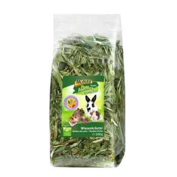 Eine klare Tüte mit 300g getrockneten Wiesenkräutern für kleine Haustiere, beschriftet mit "Multifiti Nature Snacks Grain Free" mit Bildern eines Kaninchens, Meerschweinchens und Hamsters.