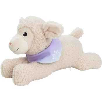 Miękka, pluszowa zabawka w kształcie owcy z uśmiechniętą twarzą i lawendowym szalikiem z białym wzorem lotosu, leżąca na brzuchu.