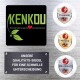 Kenkou-Logo mit dem Text 'KOI-Ernährung mit ❤️ und Verstand' und Qualitätssiegeln mit den Bezeichnungen 'STANDARD', 'PREMIUM' und 'HIGH-QUALITY.'