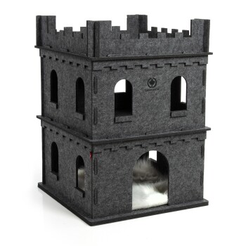 Grau gefilztes Katzenhaus mit zwei Ebenen, das mehrere Fenster und ein Logo aufweist, entworfen für Spiel und Entspannung von Haustieren.