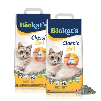 Deux sacs de litière pour chat Biokat's Classic 3in1 avec un chat sur le devant, avec des affirmations sur la formule d'hygiène et la liaison rapide des odeurs.