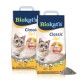Zwei Taschen von Biokat's Classic 3in1 Katzenstreu mit einer Katze auf der Vorderseite, mit Angaben zur Hygieneformel und schneller Geruchsbindung.