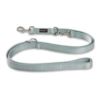 Hellblaue verstellbare Hundeleine mit Metallclips und Ringen, mit "WOLTERS" Aufdruck am Gurt.