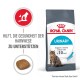 Royal Canin Urinary Katzenfutterbeutel mit einer Katze und einem Krokettenstück, mit dem Text, der besagt, dass es die Harnwegsgesundheit in 10 Tagen unterstützt.