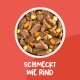 Roter Hintergrund mit weißem Text: "Schmeckt wie Rind" und Highlights der Vorteile von Tiernahrung wie hohem Protein- und glutenfrei.