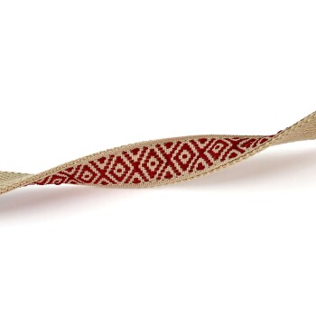 Eine dekorative Haustierleine mit einem beigen Äußeren und einem gemusterten roten Inneren mit Rautenmuster.