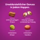 Haustierleckerlis auf lila Hintergrund, die hochwertiges Protein, weiche Füllung und Geschmäcker wie Erbsen und Karotten für unwiderstehlichen Genuss präsentieren.